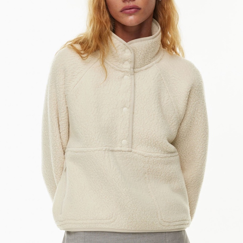 aritzia sunday best fleece half button up pullover - Picture 4 of 4